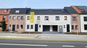 Voorgevel van nieuwbouw woning te Brugge (Sint-Kruis) by Transparant Projects