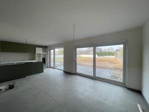 Woonkamer van nieuwbouw woning te Brugge (Sint-Kruis) by Transparant Projects